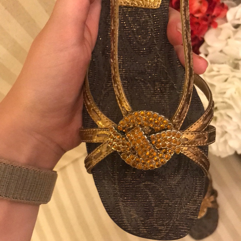 Bandolino Bronzed Jewel Heels - Picture 4 of 5